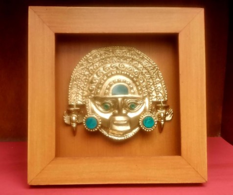 Tumi en Shadow Box de 17x17x2.5 cm, Coleccionables de Arte Peruano